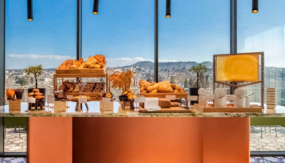 سوئیس اوتل تفلیس